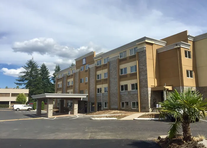 Comfort Inn & Suites Tigard Near Washington Square